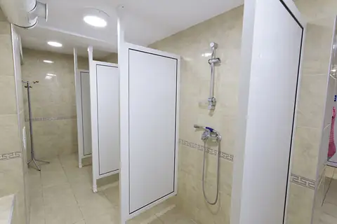 Душовете