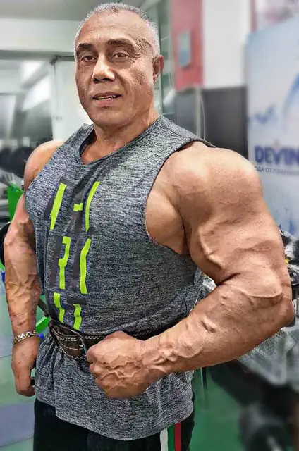 Ким Мерджанов, снимка в профил